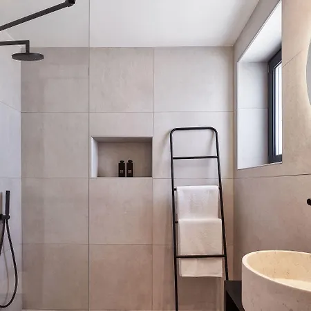 Brilliance (adults Only) إيميروفيغلي